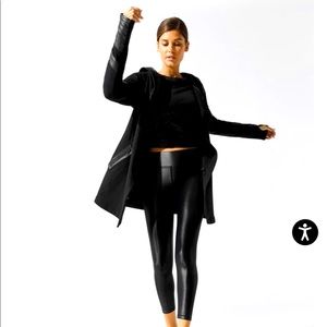 STUNNING Black Noir/Carbon 38 Maitri Jacket, Small